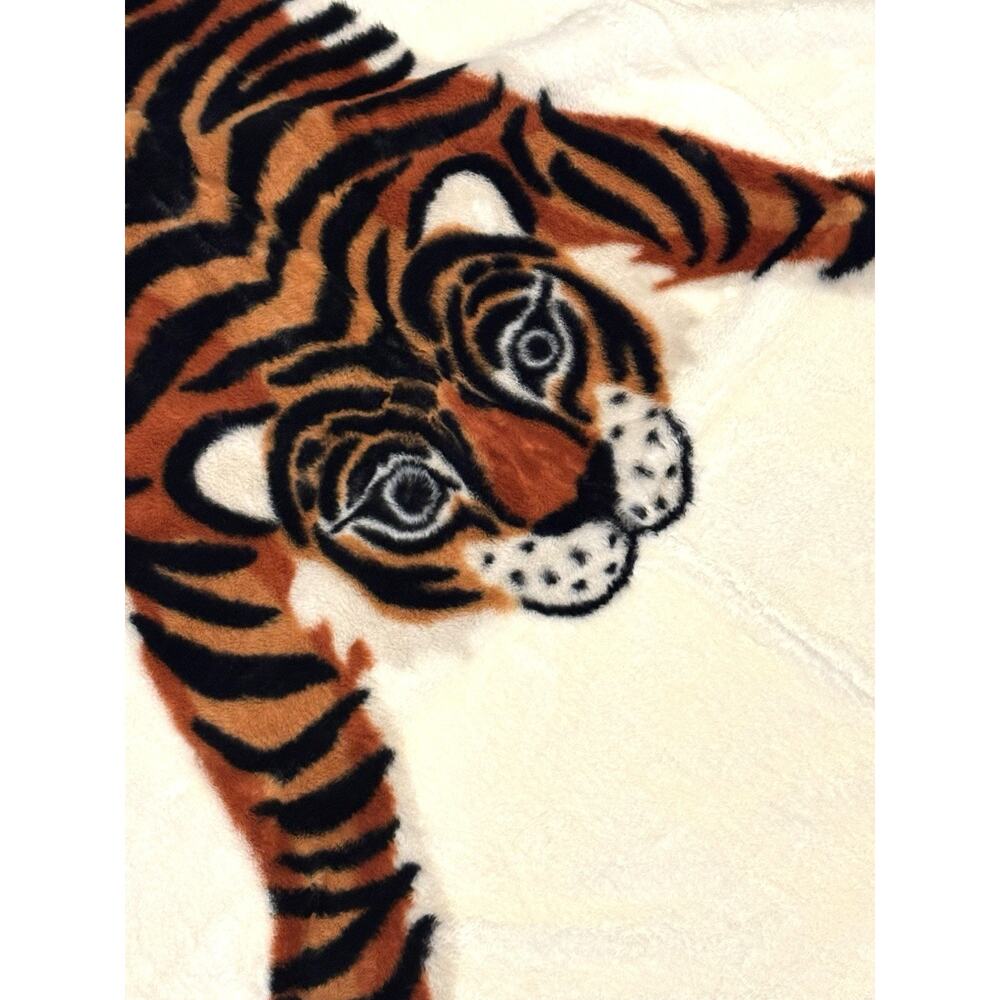 Christian Lacroix Faux Fur Tiger Throw Blanket Tiger Print NWT - Picture 2 of 16